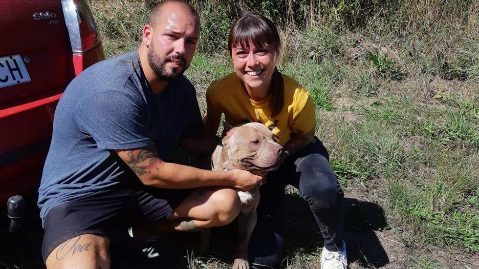 Magui junto a sus padres una tarde de paseo. Foto: Antonella Modasjazh
